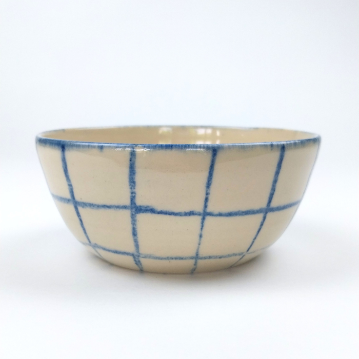 Ceramiczna miska w kratkę