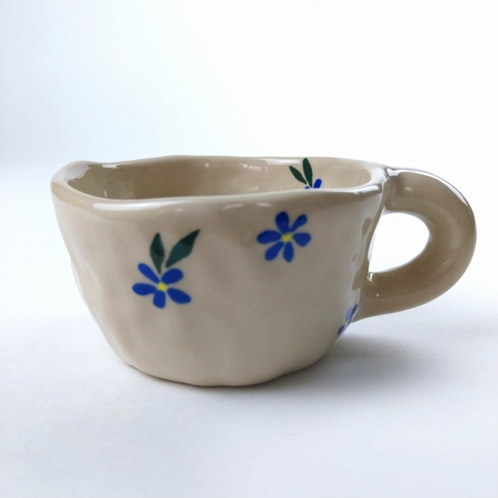 kubek ceramiczny w kwiatki