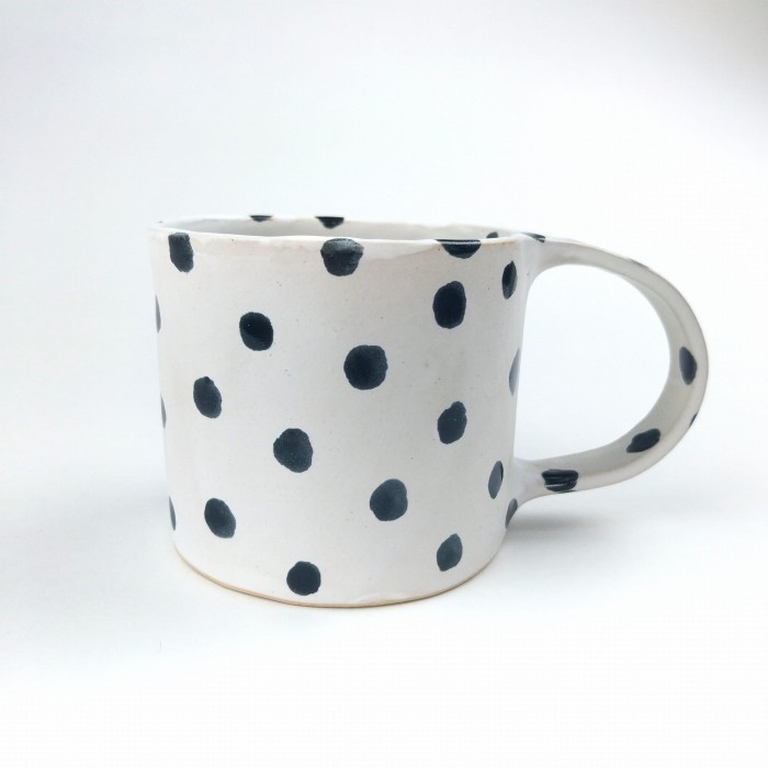 kubek ceramiczny w kropki