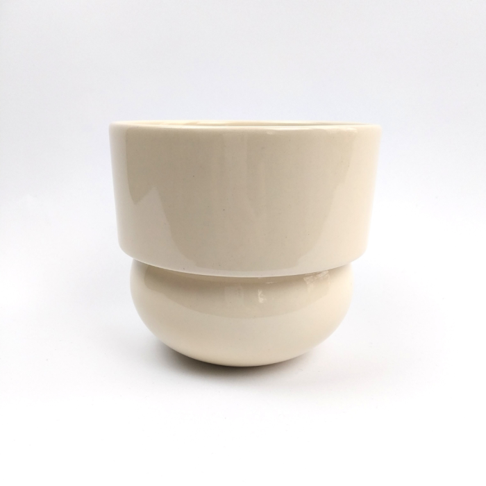 doniczka ceramiczna jasna